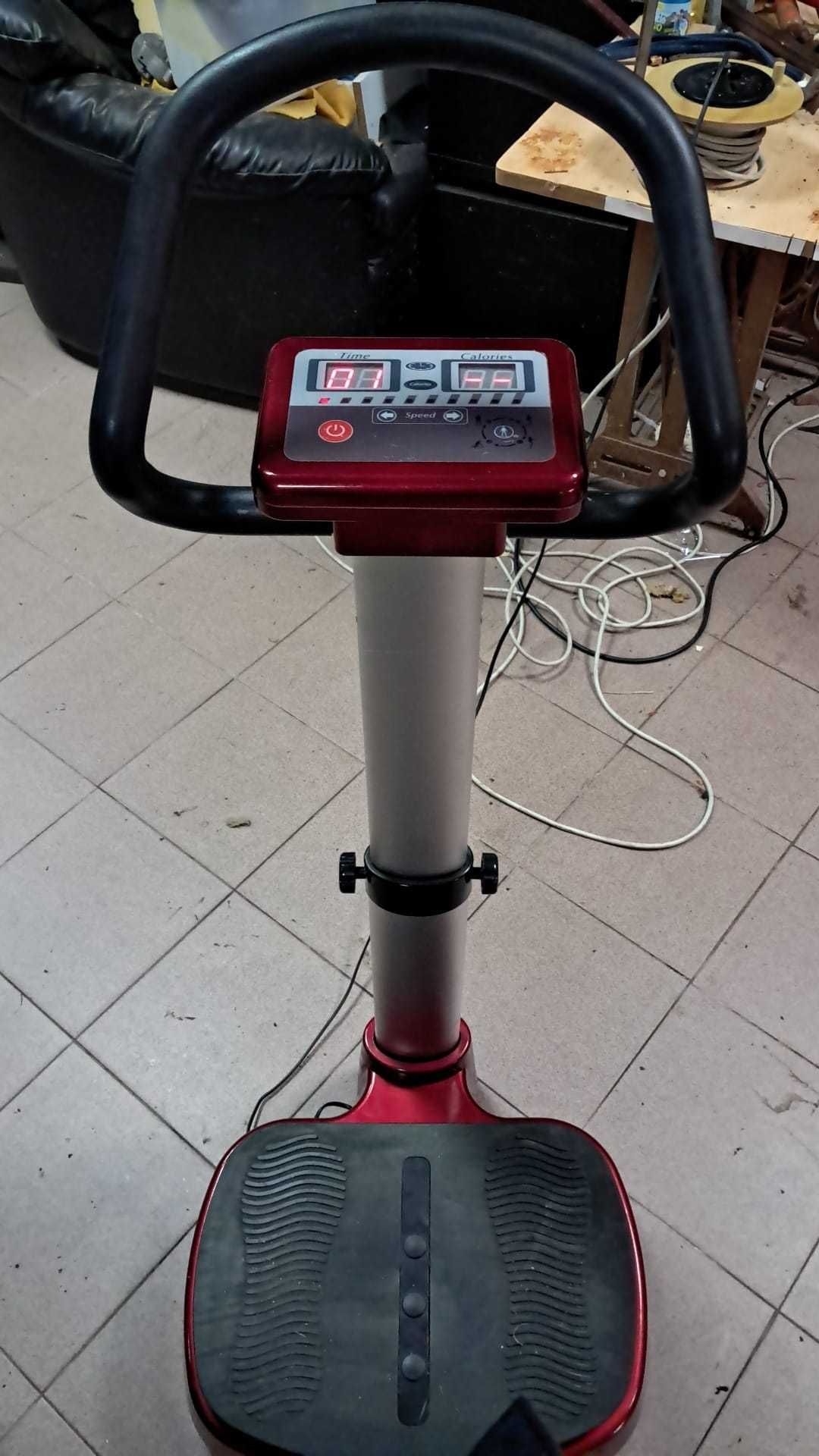 Máquina de vibromassagem oscilante newconfort