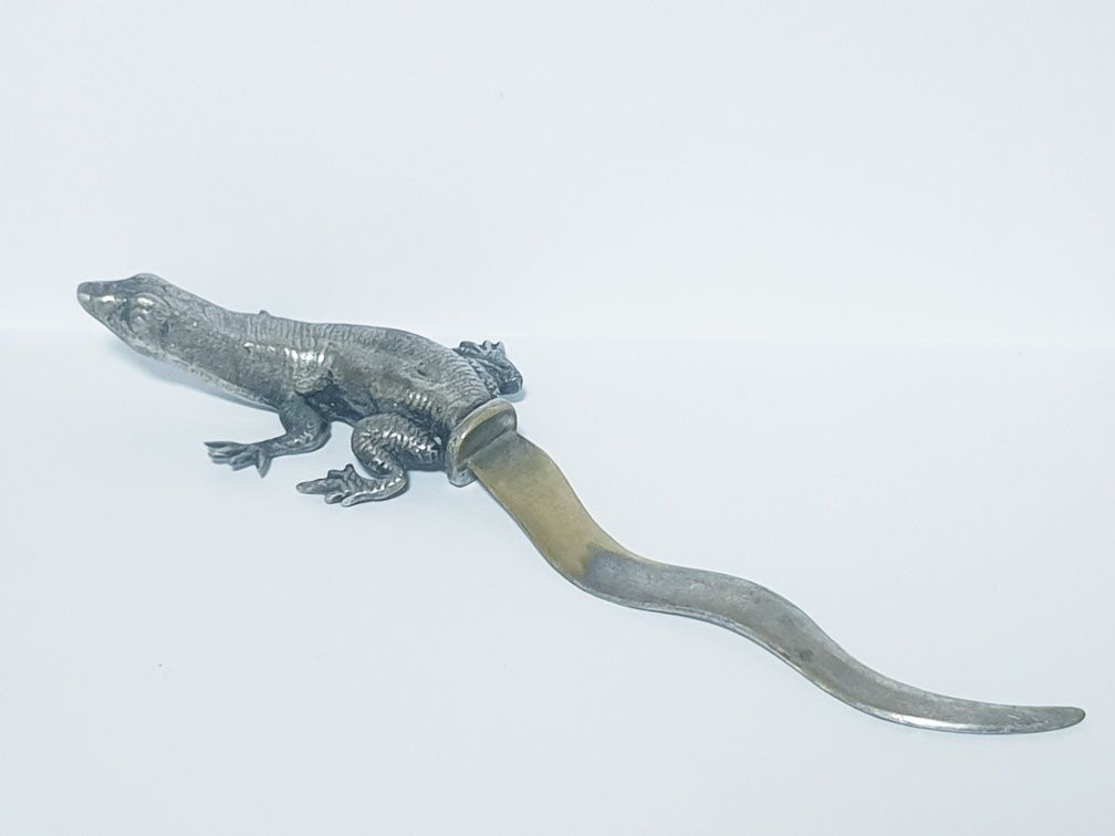 Fantástico raro antigo abre cartas lagarto  - marcado