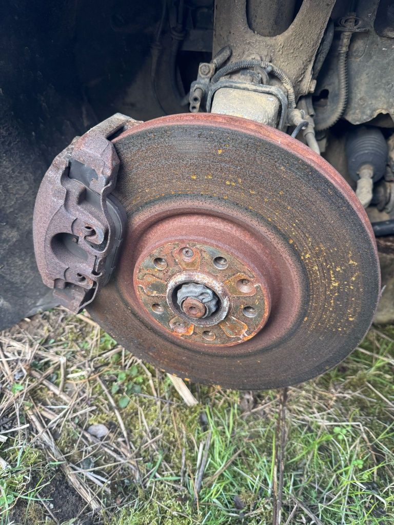 Tarcze zaciski jazma przód komplet citroen c5 III 3.0 2.2 hdi