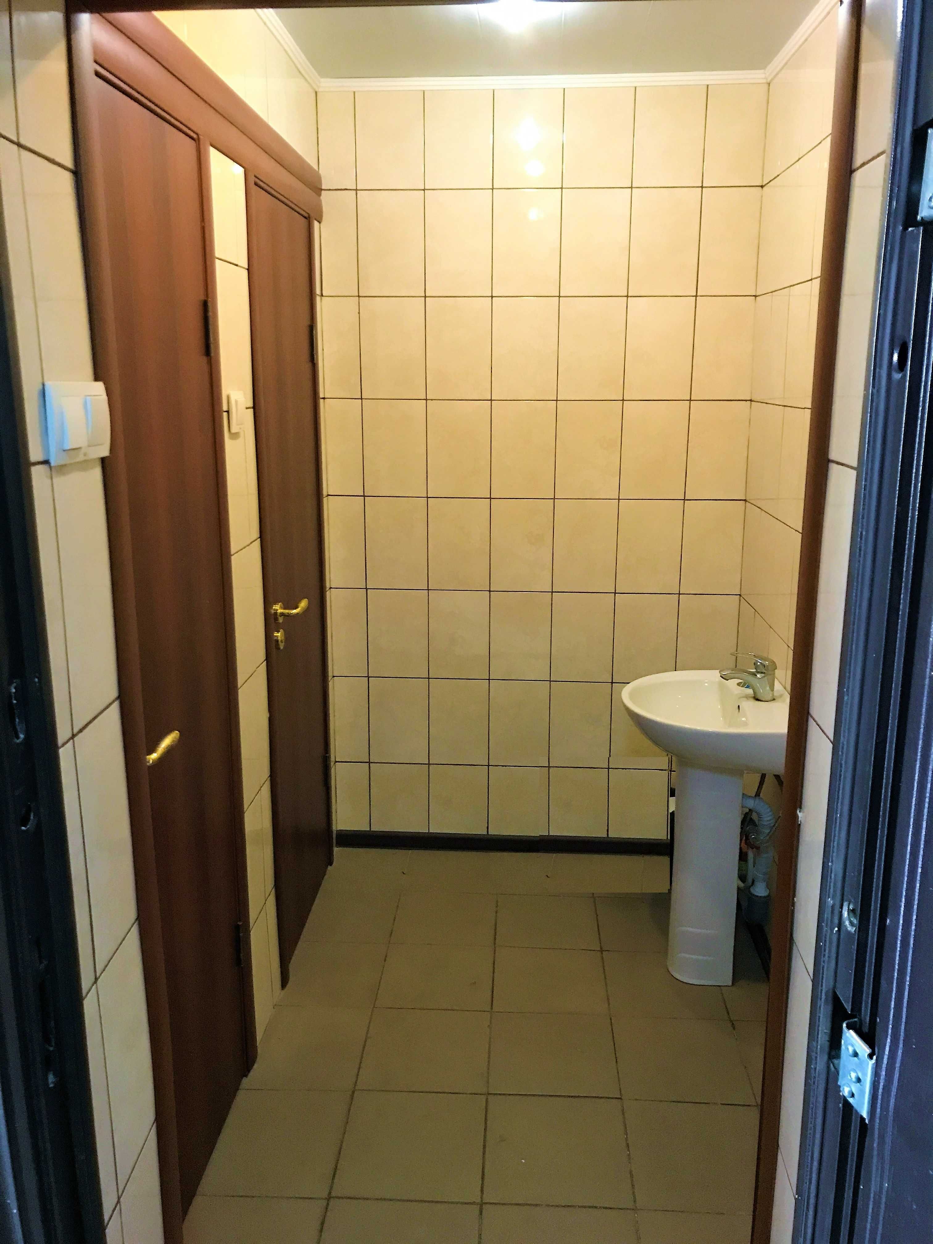 Продаж Групи Приміщень в Центрі Броварів. 138 кв.м. Власний Вхід без %