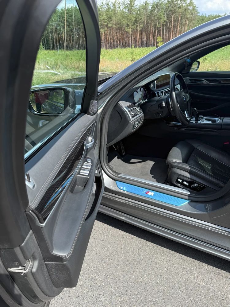 BMW Seria 7 BMW 740D XDRIVE pierwszy właściciel faktura