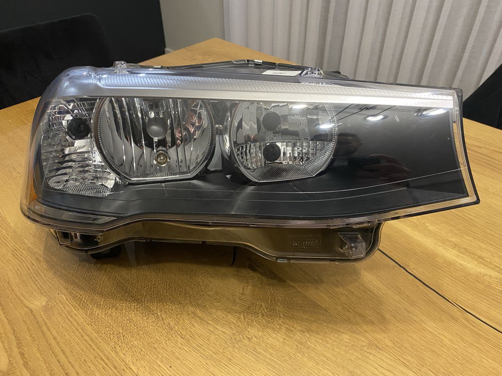 Lampa BMW X3 F25 LCI USA prawy przód