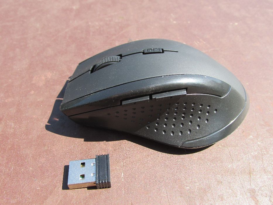 Mysz bezprzewodowa dla praworęcznych 5 przycisków 1200dpi