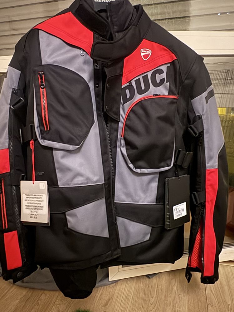 Blusão Ducati Corse Atacama C2