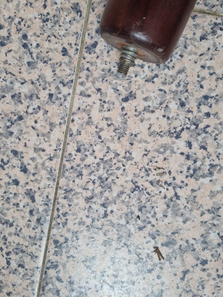 Cabide em Madeira para restauro Altura 1.60cm