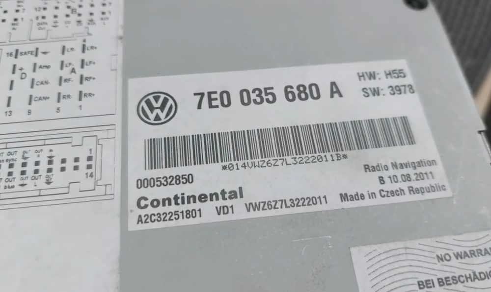 Штатна магнітола фольксваген Туарег Мультиван