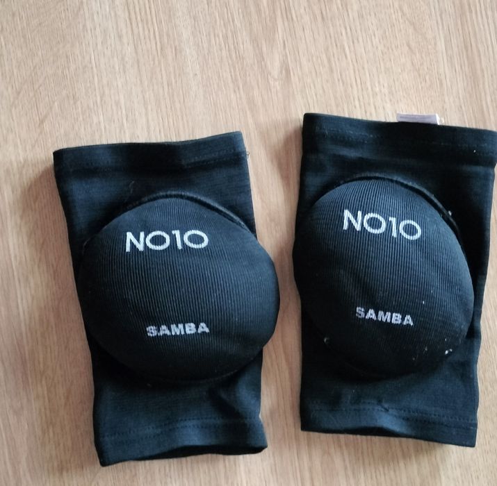 Nakolanniki siatkarskie