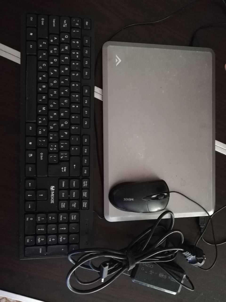 Ультрабук Vizio CT14-A0