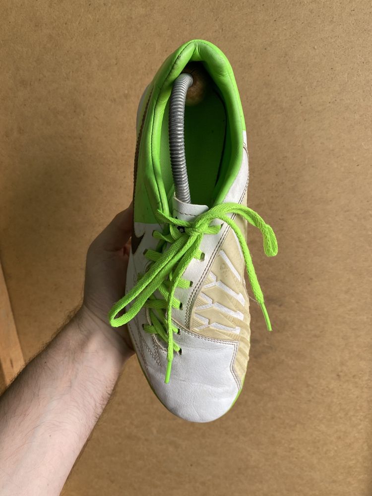 Сороконожки nike total90 shoot iv tf