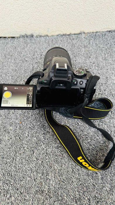 Sprzedam aparat Nikon D5100 z zestawem akcesoriów – Stan jak nowy!