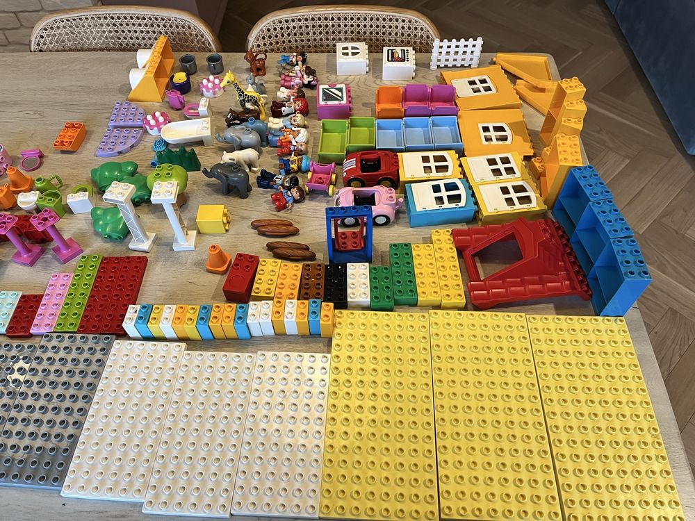 LEGO DUPLO zestaw ok. 180 elementów