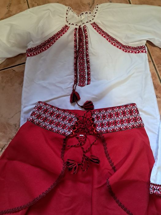 Костюм український вишиванка