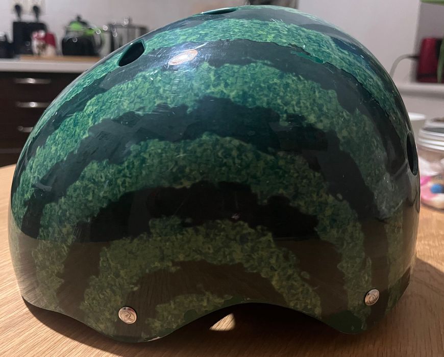 Kask dziecięcy rowerowy Nutcase Arbuz