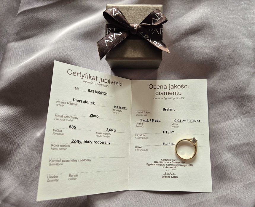 Złoty pierścionek Apart 585 z 7 diamentami i certyfikatem