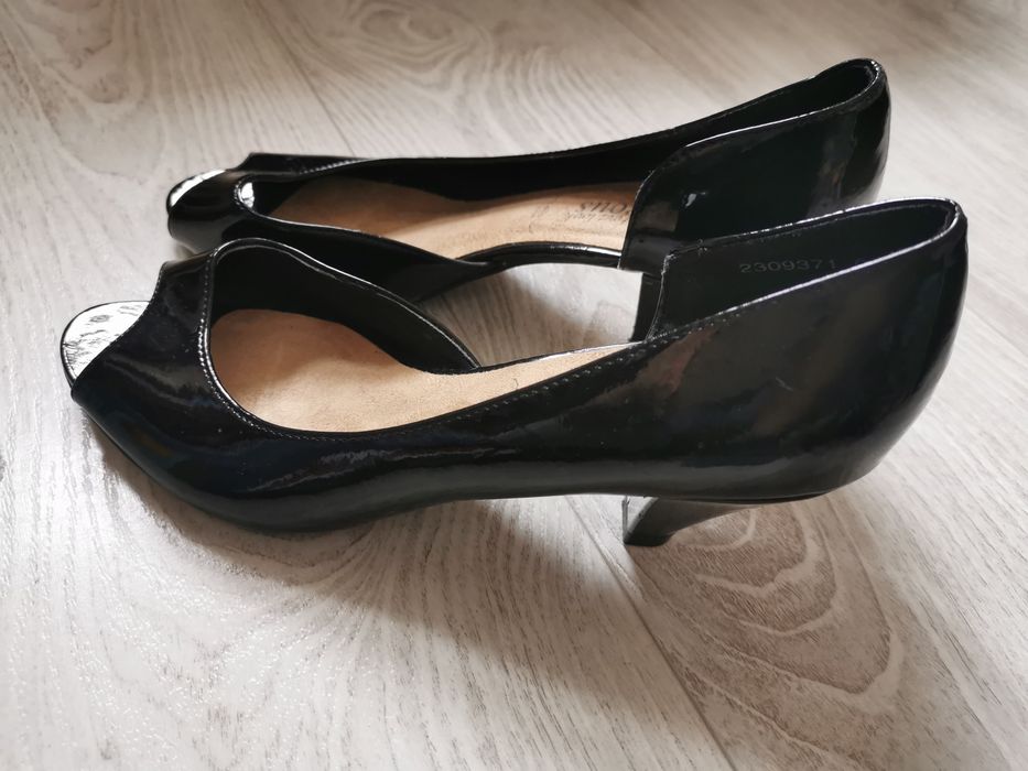 Buty lakierowane szpilki pantofle na obcasie New Look 37