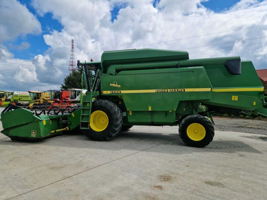 Kombajn zbożowy John Deere 2266, heder 5.4, koła 800, 2066,2056
