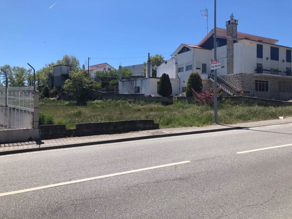 Terreno - Lote 1400 m2 - Vilar Formoso