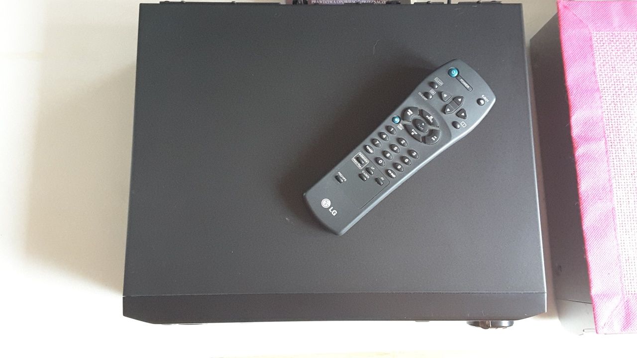 Magnetowid LG model N909P !!!