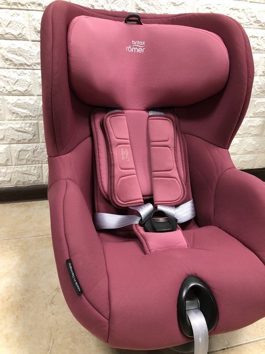Автокрісло Britax Römer TRIFIX2 i-SIZE Група 1 (9-18 кг) Isofix