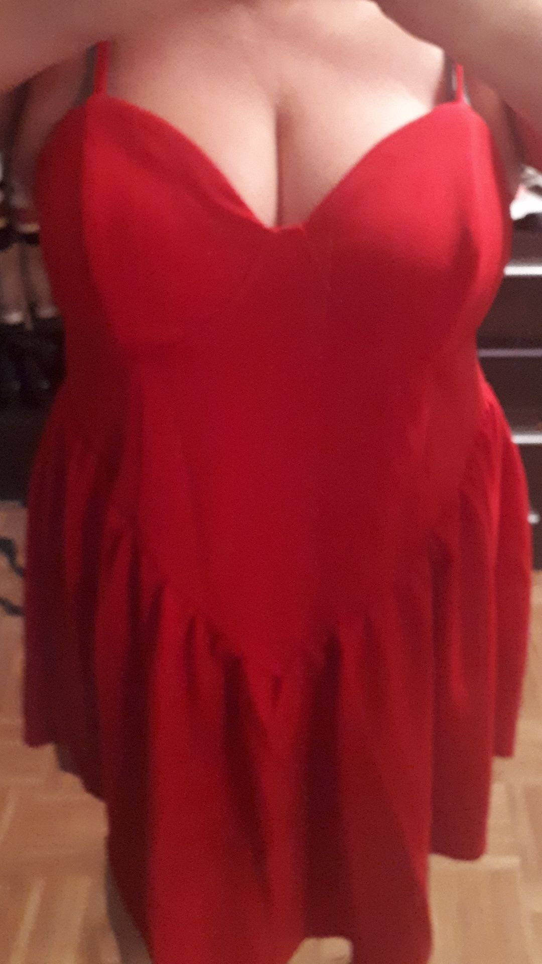 Piękna sukienka czerwona plus size