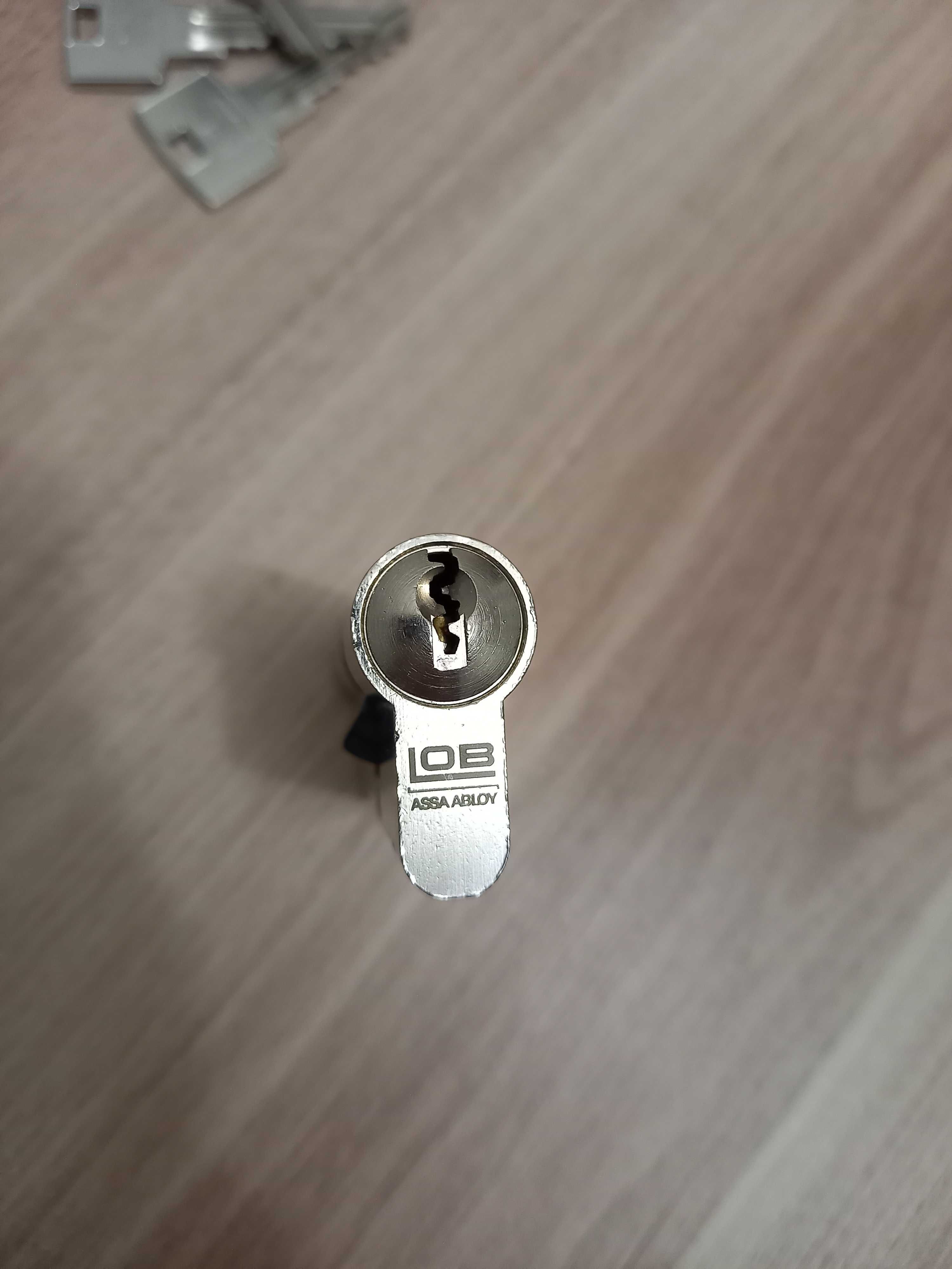 Komplet wkładek LOB Assa Abloy 30/50 system jednego klucza