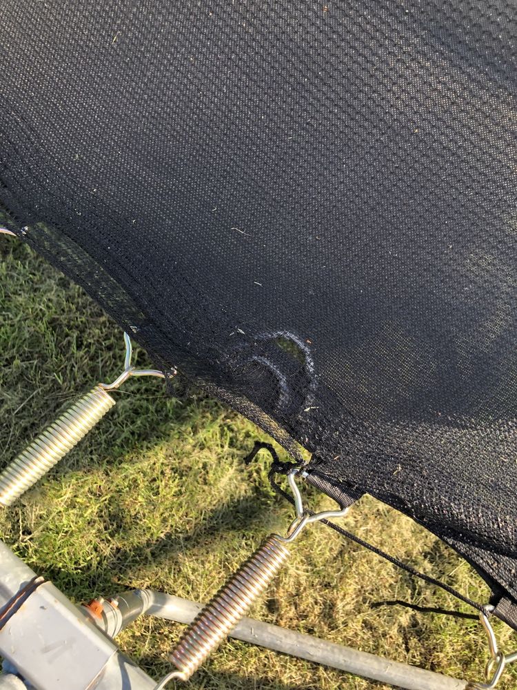 Trampolina 4 m sprawna zamienię
