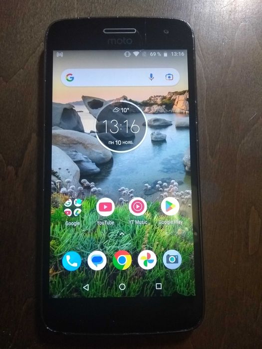 Samsung Galaxy S3 Андроиде9, Motorola MOTO G5 Plus, IPhone5S 2 шт