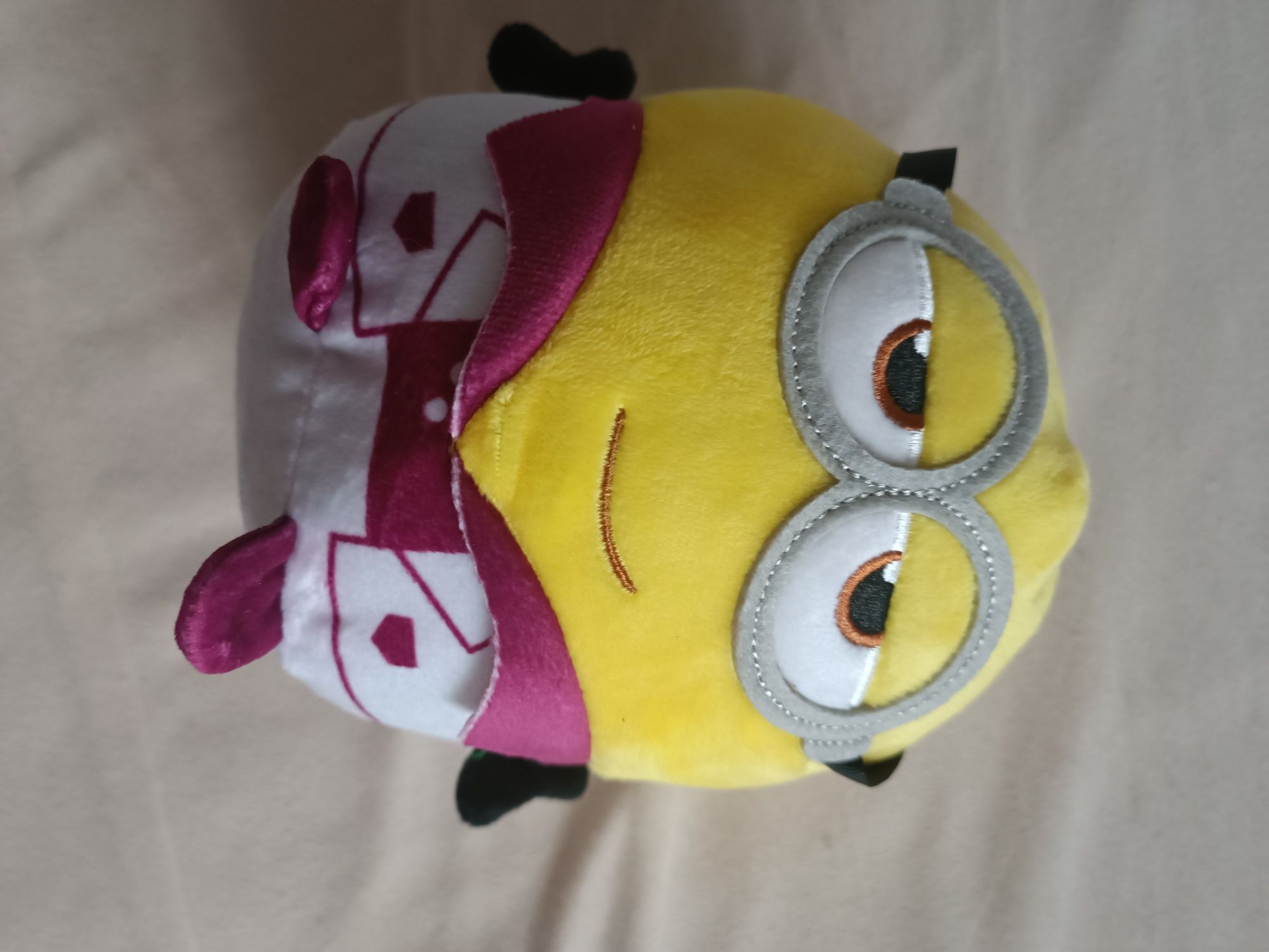 Maskotka minionka