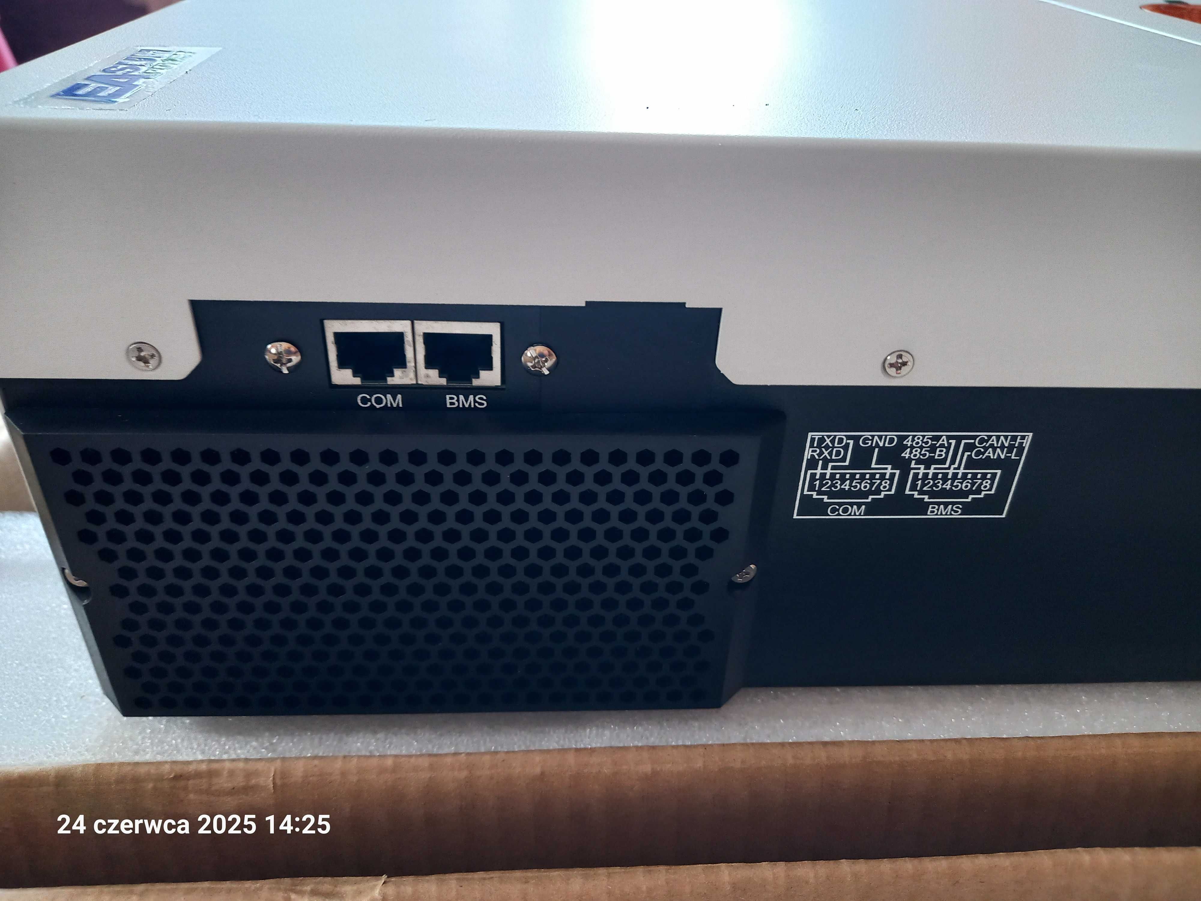 Inwerter hybrydowy falownik off grid 4000W 24v EAsun SMR II