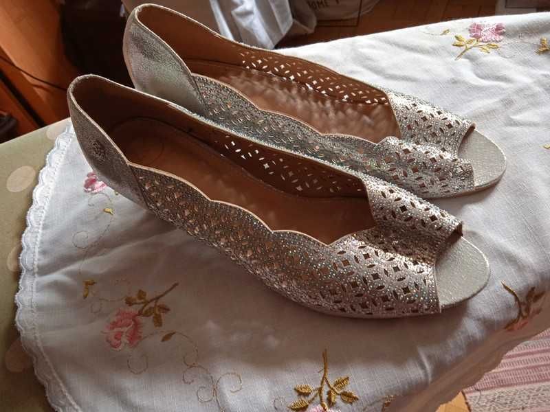Eleganckie buty imprezowe