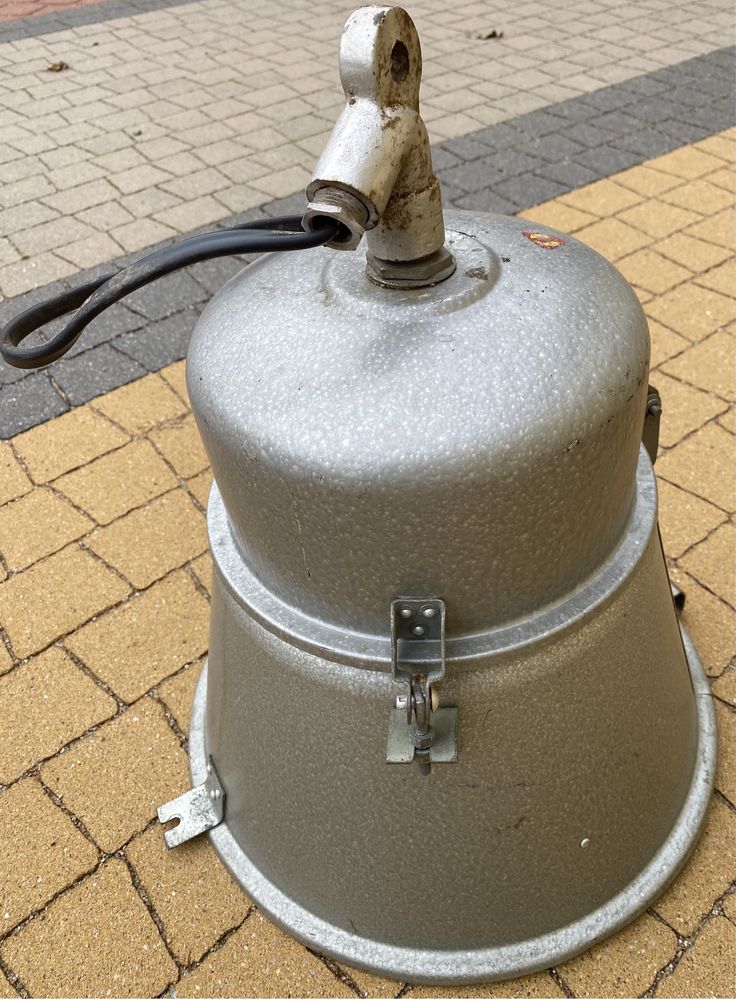 Lampa fabryczna ORP-125 EE PRL