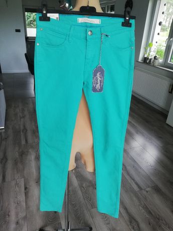 W 26 L 32 nowe spodnie turkusowe damskie jeansy rurki Wrangler