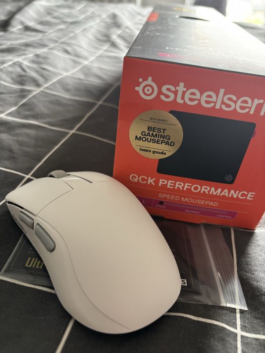 DAREU A950 WING 35g+ Ultraglide ICE+ Steelseries QCK Performance Speed
