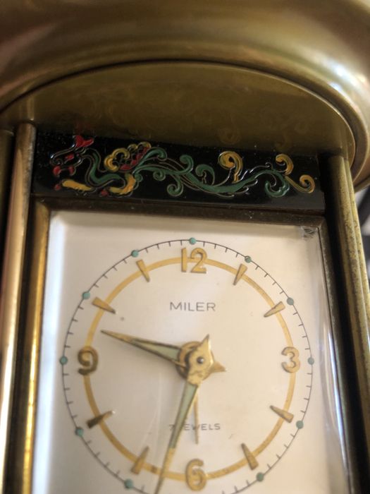 Relogio/despertador de mesa MILER