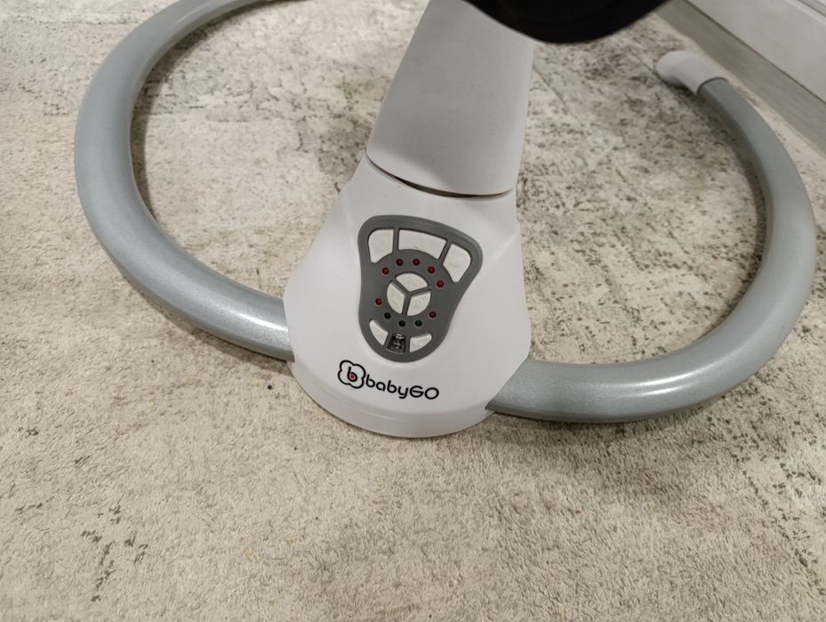 Cadeira baloiço espreguiçadeira babygo, elétrica