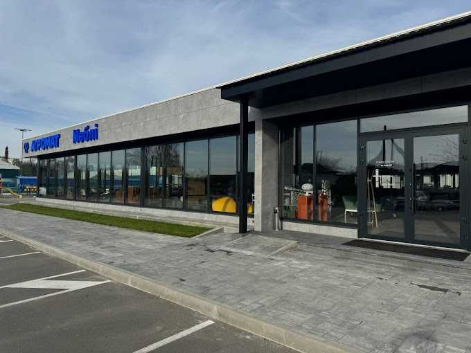 Здам в оренду торгову площу