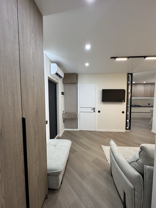 Продам шикарну 2 кім квартиру+відпочинкова у престижному ЖК, центр