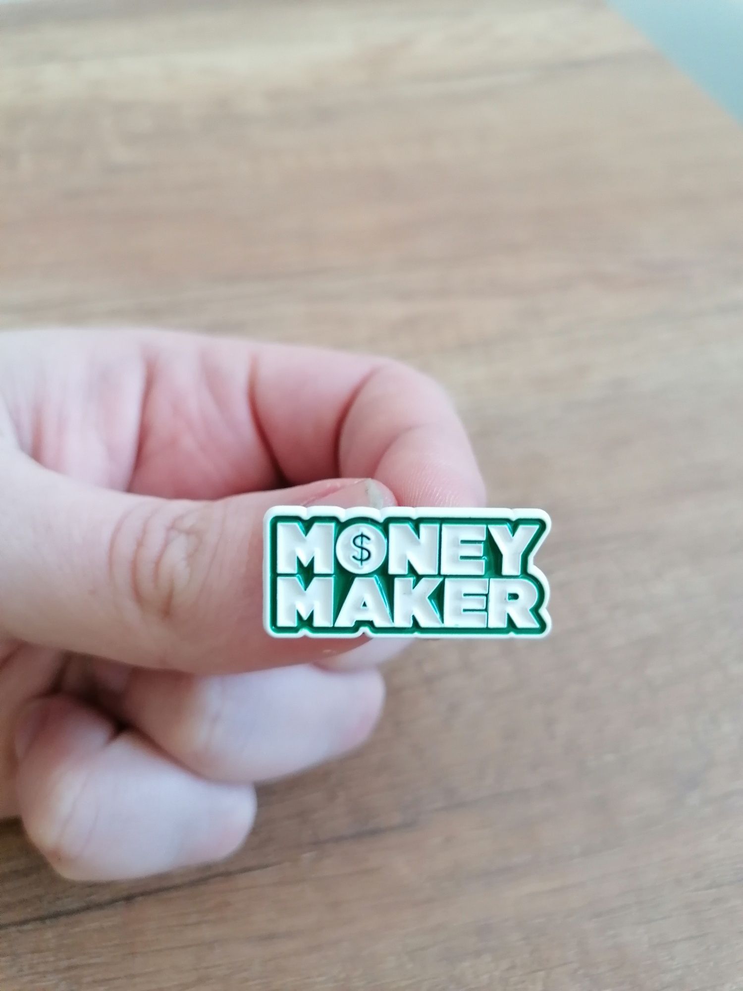 Przypinka Pin Broszka Money Maker