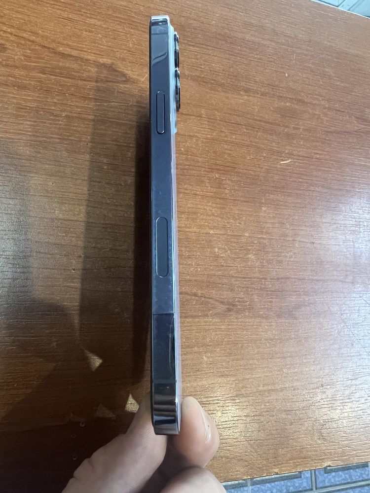 iPhone 13pro Max 128 neverloc