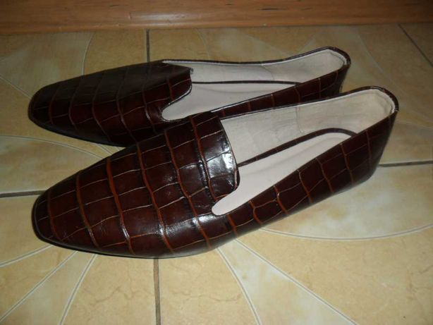 Продам шкіряні жіночі туфлі ZARA розмір 40