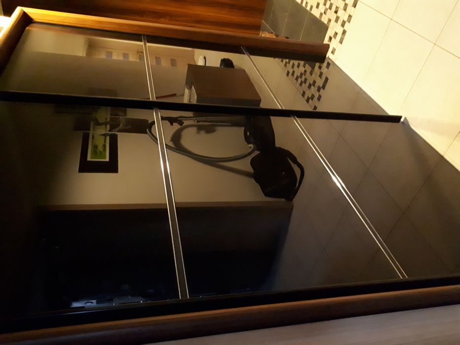 Szafa przesuwna - szkło