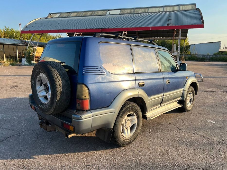 Toyota Land Cruiser Prado 90