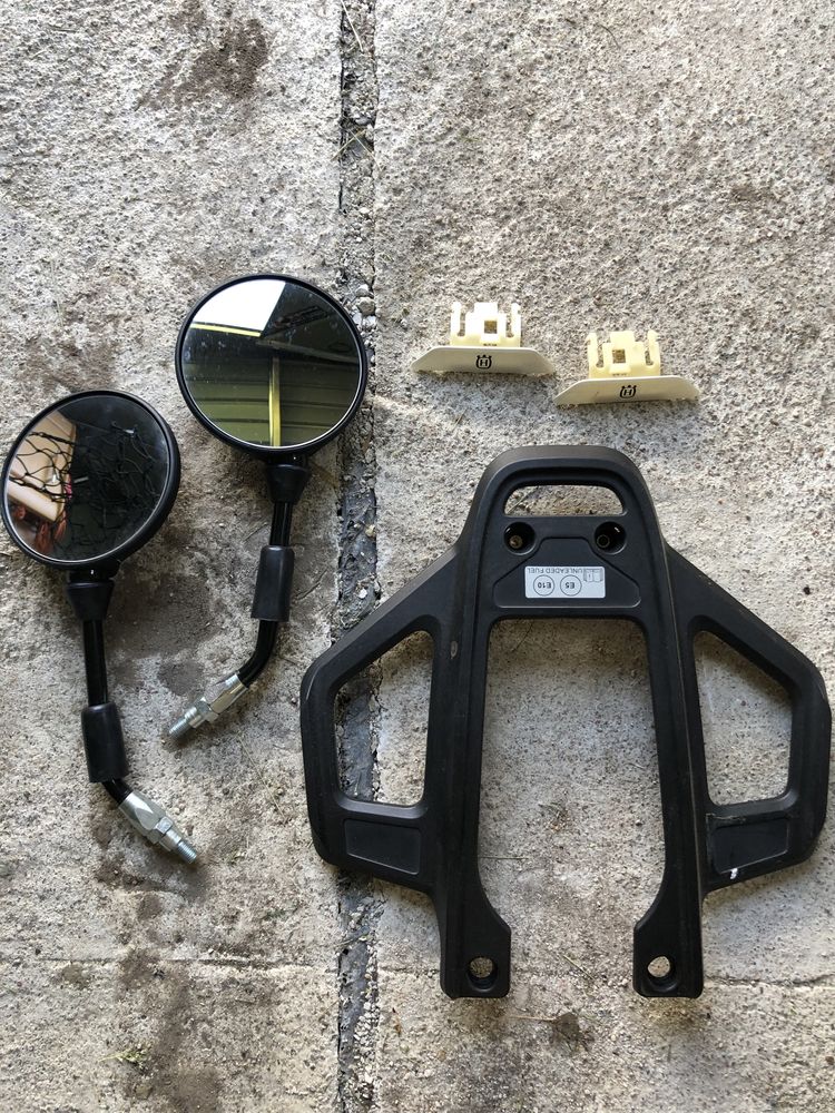 Husqvarna svartpilen 401 A2 (ABS naked scrambler) quickshifter