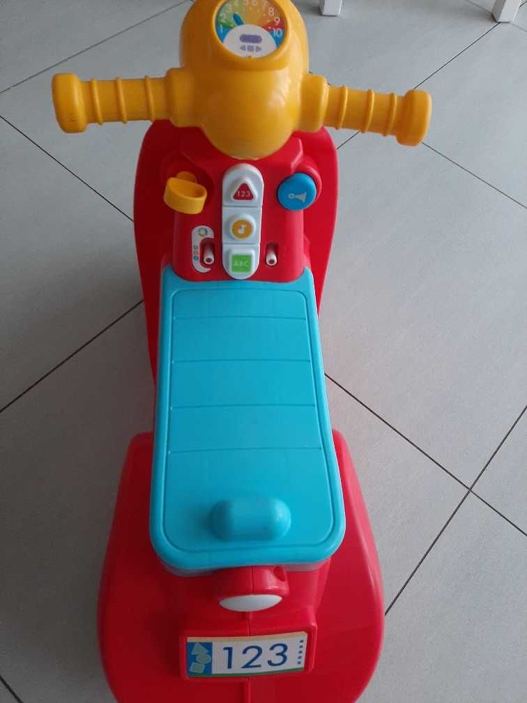 Jeździk Fisher Price Skuter Malucha DHN31 Czerwony