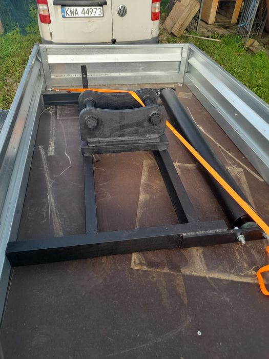 Równiarka do koparki niwelator walec łata belka rama niwelując