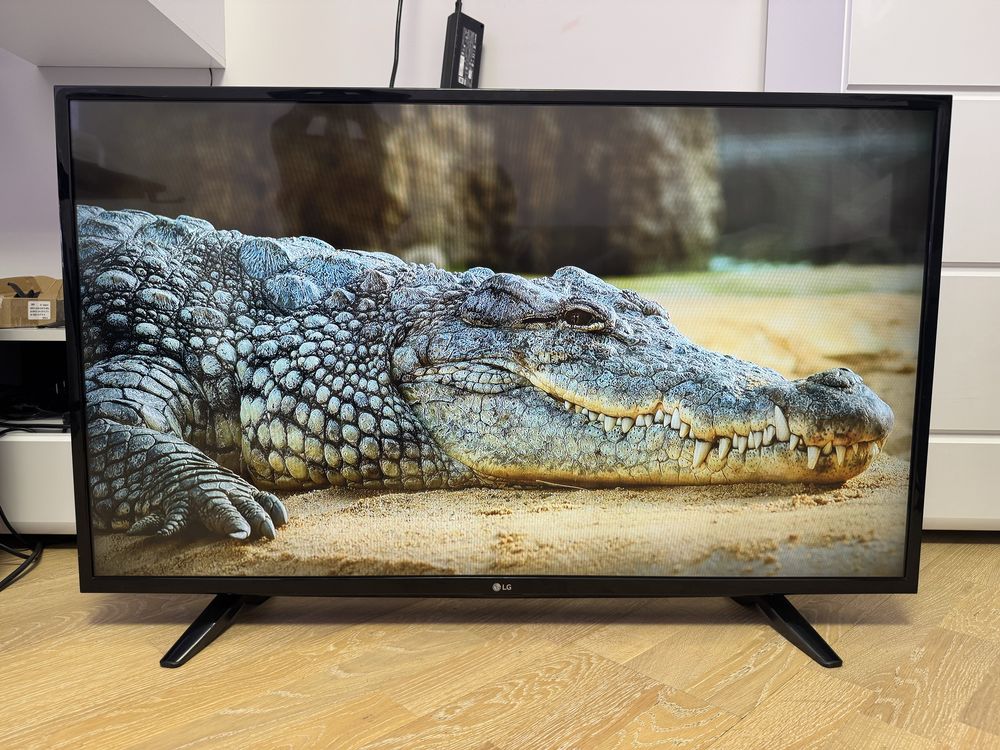 Телевізор LG 43LF510V / SMART GTX-R2i / Full HD