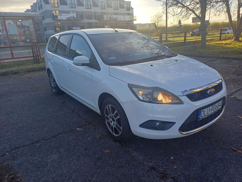 Ford Focus Focus mk2 kombi, 1,8 benzyna 125KM z silnikiem do remontu.