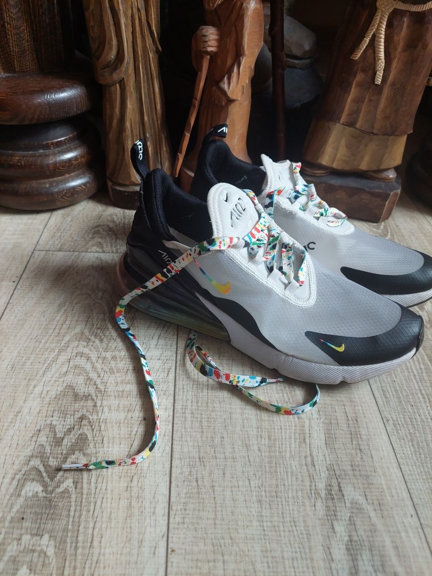 Buty Nike Air 270 React