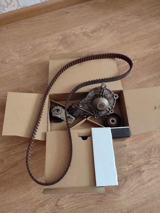 Продам комплект ГРМ для двигателей DV6FC Hdi