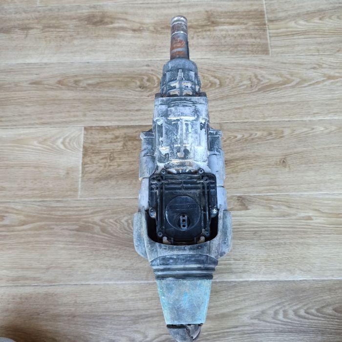 Części do MAKITA HR4511C Młot udarowo obrotowy 1350W na 110V na części